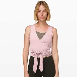 Lululemon twist me up crop tank